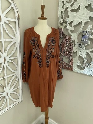 BANANA REPUBLIC medium petite MP FLORAL EMBROIDERY BOHO LONG SLEEVE SHIFT DRESS - Image 1 of 4