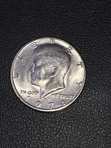(RARE) 1971-D Kennedy Half Dollar ⚡ Off-Center Strike Coin  ⚡ AU - Picture 1 of 2