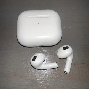 Apple AirPods 3rd Generation Wireless In-Ear Headset - White - Photo 1 sur 5