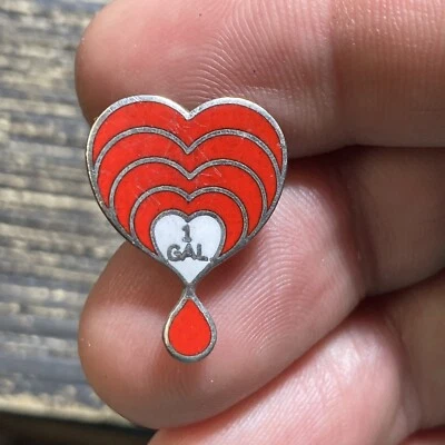 hearts 1 gallon blood donor Lapel Pin Vest Collectible EUC K503 - Image 1 of 2