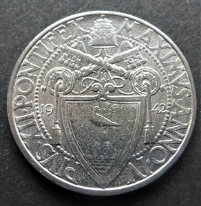 VATICAN 1942 TWO LIRA UNC. STAINLESS STEEL COIN CAN. SHIP $1.99 COMB. SHIPPING - Picture 1 of 2