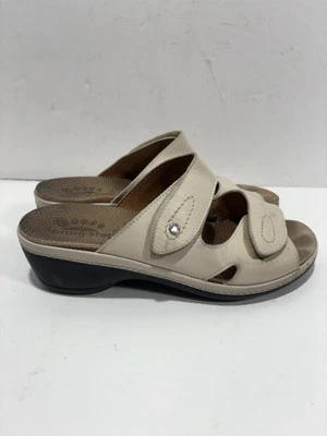 Flexus Spring Step Metallic Beige Suede Leather Sandals Sz 37 -7  Sandal Vintage - Image 1 of 4