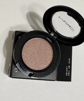 MAC Cosmetics GIVE ME FIRE Lustre Eyeshadow AUTHENTIC RARE LE DISC - Image 1 of 4