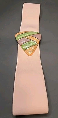 Cinturón De Colección Años 80 Mervyns Day Lir Rosa Con Hebilla Triangular Esmaltada Talla Única Foto 1 de 4