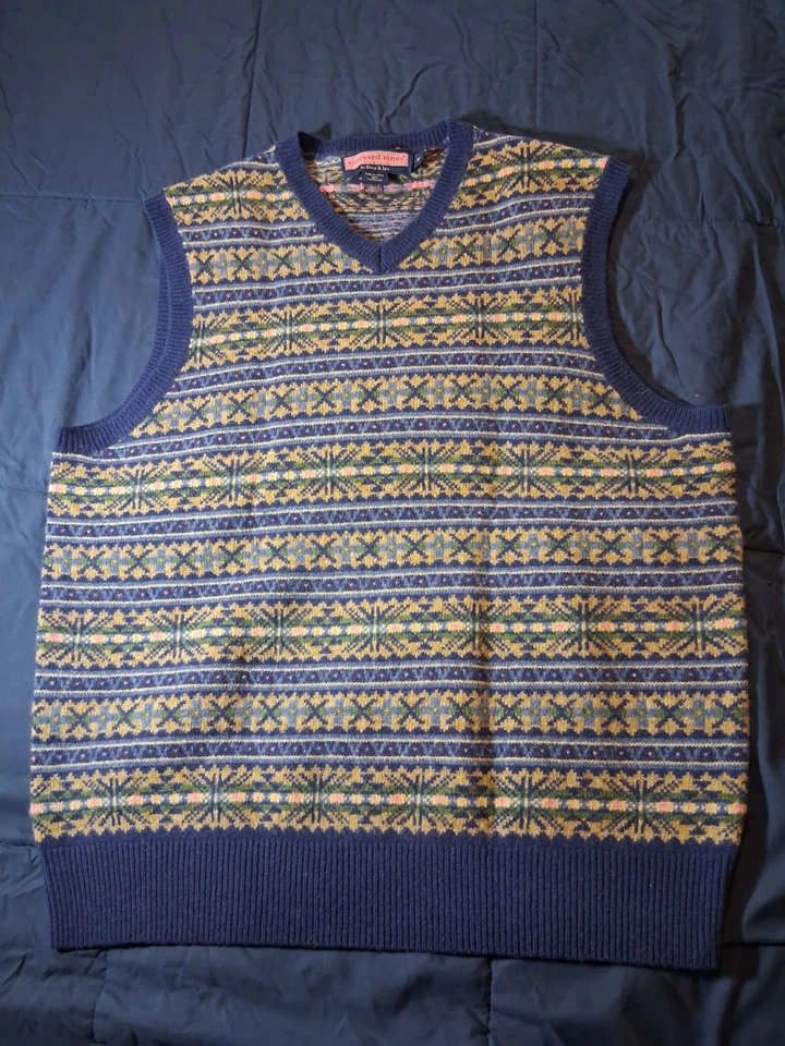 Men’s Vineyard Vines Sweater Vest Fair Isle Size Medium 100% Lambswool - Image 1 of 4