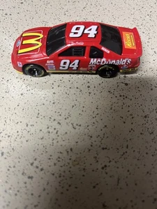 1995 Bill Elliott NASCAR #94 McDonalds Car 1/64 Diecast - Picture 1 of 3