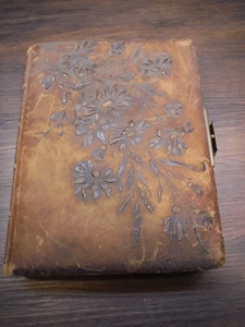 ANTIQUE PHOTO ALBUM - 32 CABINET & 8 CDV'S & 8 Tin types - Picture 1 of 13