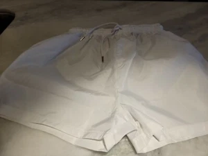 pretty little thing White Shell Runner Shorts SZ 2 NWT - Picture 1 of 4