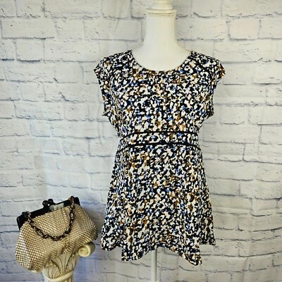 NWT Motherhood Maternity Size L White/Blue Print Peplum Cap Sleeve Top Blouse - Image 1 of 4