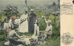 Postal 1908 Honolulu Hawaiianos Hawaianos Golpeando Poi Coloreado a Mano 24-5439 - Imagen 1 de 2