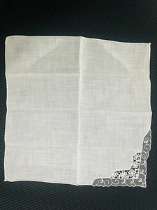 Vintage White Linen Hanky Lace Corner Edging Lovely 10" Wedding - Picture 1 of 7