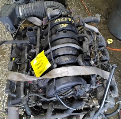 Motor 5,7 L VIN H octavo dígito tracción trasera compatible con Chrysler 300 2006-2008  Foto 1 de 4