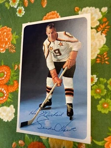 Gordie Howe autographed photo/card~Eaton's Sports Equipment~3.5” x 5.5” - Picture 1 of 7