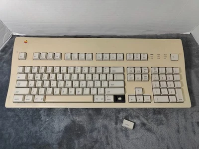 Vintage Apple Extended Keyboard II Model M3501 *UNTESTED* No Cable Damaged Key - Image 1 of 4