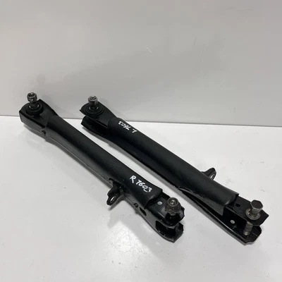 Juego de brazos de control inferiores traseros izquierdo + derecho (2 brazos) OEM Lexus LS400 1990‐1994 Foto 1 de 4