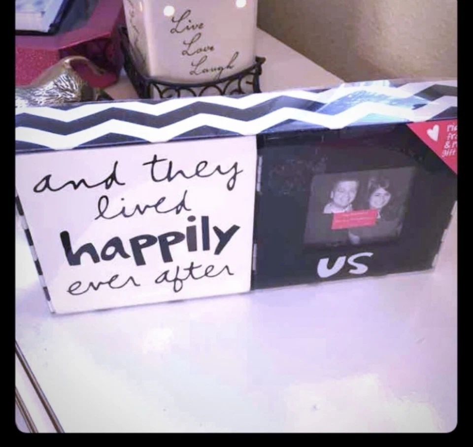 NIB Love | Couples | Engagement Picture Frame & Plaque - Image 1 of 1