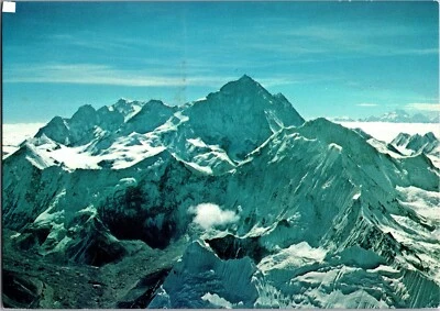 Nepal Mt Makalu 1979 RPPC cubierta firmada y transportada tripulación de expedición alemana suiza Foto 1 de 2