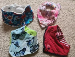 Baby Mädchen 🌸 Halstücher Set 💮warme Halstücher/Lätzchen mit Fleece Innenseite - Bild 1 von 1