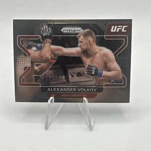 2022 Panini Prizm UFC Alexander Volkov #45 (EX/NM) - Picture 1 of 4