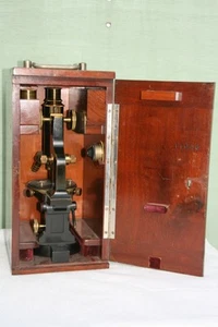 microscope ancien KORISTKA Milano vers 1900. - Foto 1 di 9