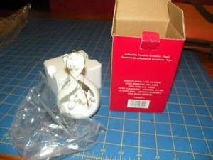 AVON NEW IN BOX ANGEL Christmas Ornament W/LITTLE ANGELS CHOIR 4.5 in - Picture 1 of 4