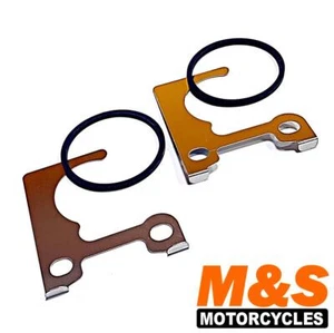 Suzuki RF900R Rear Brake Shims & Wiper Seals 94-98 | OEM 69134-31E00 69133-31E00 - Picture 1 of 2