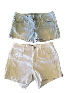 Pacchetto 0 pantaloncini Mossimo e Hollister donna bianchi lavaggio chiaro vita media polsini ca - Foto 1 di 6