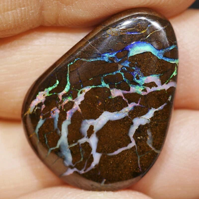 29.67 ct Multicolor Boulder Matrix Edelopal Opal Edelstein Cabochon Australien - Bild 1 von 3