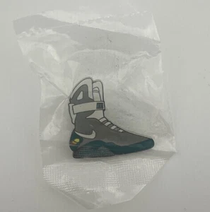 2011 Back To The Future Marty Mcfly Nike Air Mag The Future Is Now Pin Sealed - Picture 1 of 4