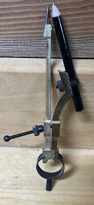 Brújula/afilador de lápiz con lápiz de General #842 UPC 24126  Foto 1 de 2