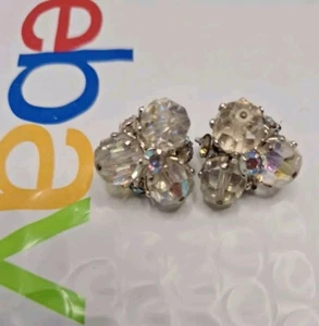 Vintage VOGUE Signed Bead Earrings Clip On Clear Color - Picture 1 of 6
