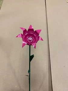 Recycled All metal Magenta Rose flower rock garden stake yard art - Picture 1 of 2