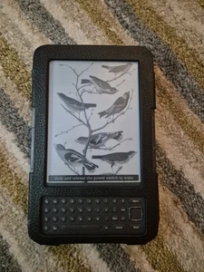 Kindle Keyboard with 343 eBooks, Case & Charger - 3rd Gen WiFi 3G BUNDLE - Picture 1 of 7