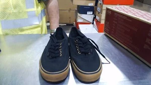 Como Nuevo_Vans Unisex Era Negro/Clásico Goma Zapato de Skate 9.5_Negro/Goma Clásica_11 - Imagen 1 de 6