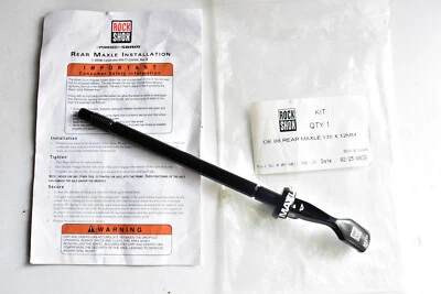 NEU Rock Shox Rear MAXLE Hinterrad Achse 12x135 mm Steckachse RockShox - Bild 1 von 4