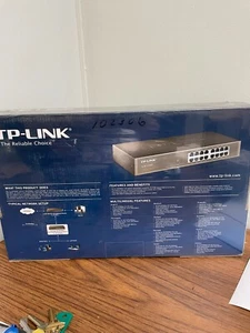 TP-Link 16-port 10/100Mbps Desktop/Rackmount Switch TL-SF1016DS - Picture 1 of 3