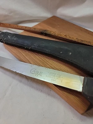 Case XX USA 212-9 FSS Tru-Sharp Surgical Steel Half Half Serrated With Sheath  - Image 1 of 4