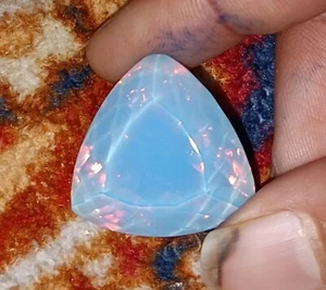 90.92 Ct Natural Opal Blue Bi-Color Cube Cut Welo Australian Trillion Gemstone - Picture 1 of 6