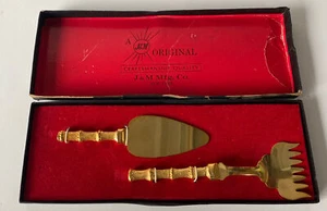 Regent Sheffield 2Pc Gold plated Snack/fish Serving Set In Original Worn Box New - Picture 1 of 2