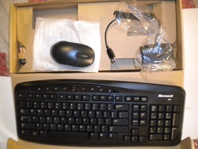 Microsoft Wireless Keyboard 700 v2.0 With Mouse And Receiver  - Image 1 of 4