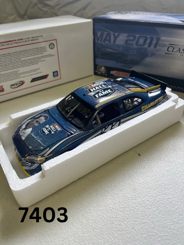 David Pearson #11 NHOF Class of 2011 11 Fusion Flashcoat Color - Image 1 of 4