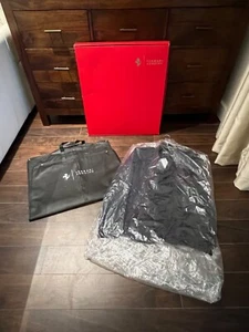 Giacca tuta leggera originale Ferrari smart casual blu scuro e nuova con etichette - Foto 1 di 9