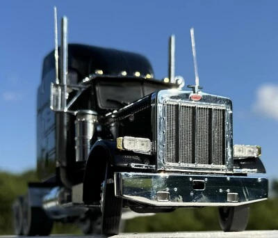 Franklin Como Nuevo 1/32 Peterbilt Modelo 379 Ultimate Big Rig Personalizado Semi Tractor Cabina Foto 1 de 4