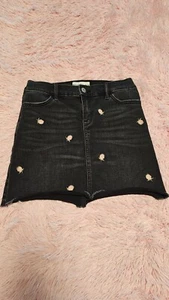 Abercrombie Kid Girl Black Cotton Floral Embroidered Denim Mini Skirt Size 13/14 - Picture 1 of 5