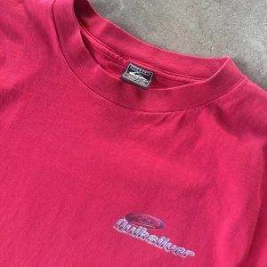 VINTAGE Quiksilver Herren Grafik Surf Shirt rot verwaschen USA LARGE 1990er - Bild 1 von 5