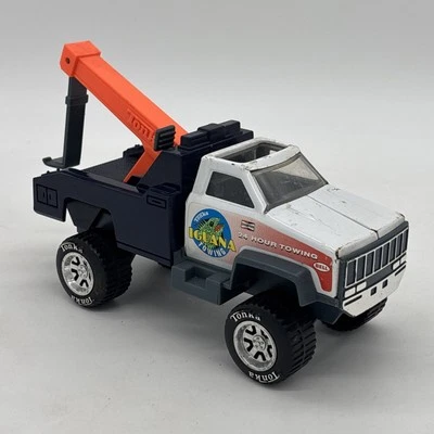 Vintage 1991 Tonka Utility Tow Truck Iguana Towing 24 Hour Towing - Image 1 of 4