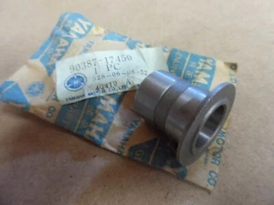 YAMAHA DT360 DT400 SC500 DT1 RT2 MX250 COLLO RUOTA POSTERIORE ORIGINALE - #90387-17450 - Foto 1 di 2