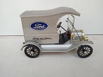 MODELLINO AUTO UNIVERSAL HOBBIES, FORD MODETT SCALA 1:18 COLORE GRIGGIO - Immagine 1 di 4