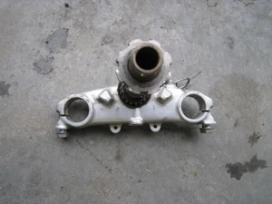 1986 honda xl250r - lower triple tree - Picture 1 of 6