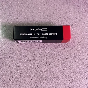 MAC Powder Kiss Lipstick Rouge A levres #935 RUBY NEW  0.1oz / 3g *NEW IN BOX* - Picture 1 of 5